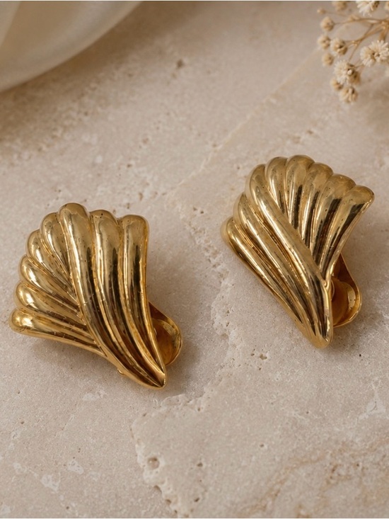 Jewelry - Vintage Gold Fan Clip-On Earrings Art Deco 80s Old Money Quiet Luxury Statement